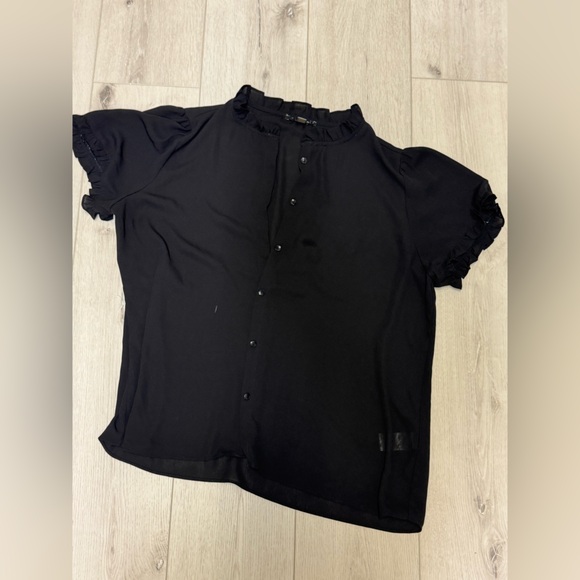 Tahari short sleeve blouse - Picture 1 of 2